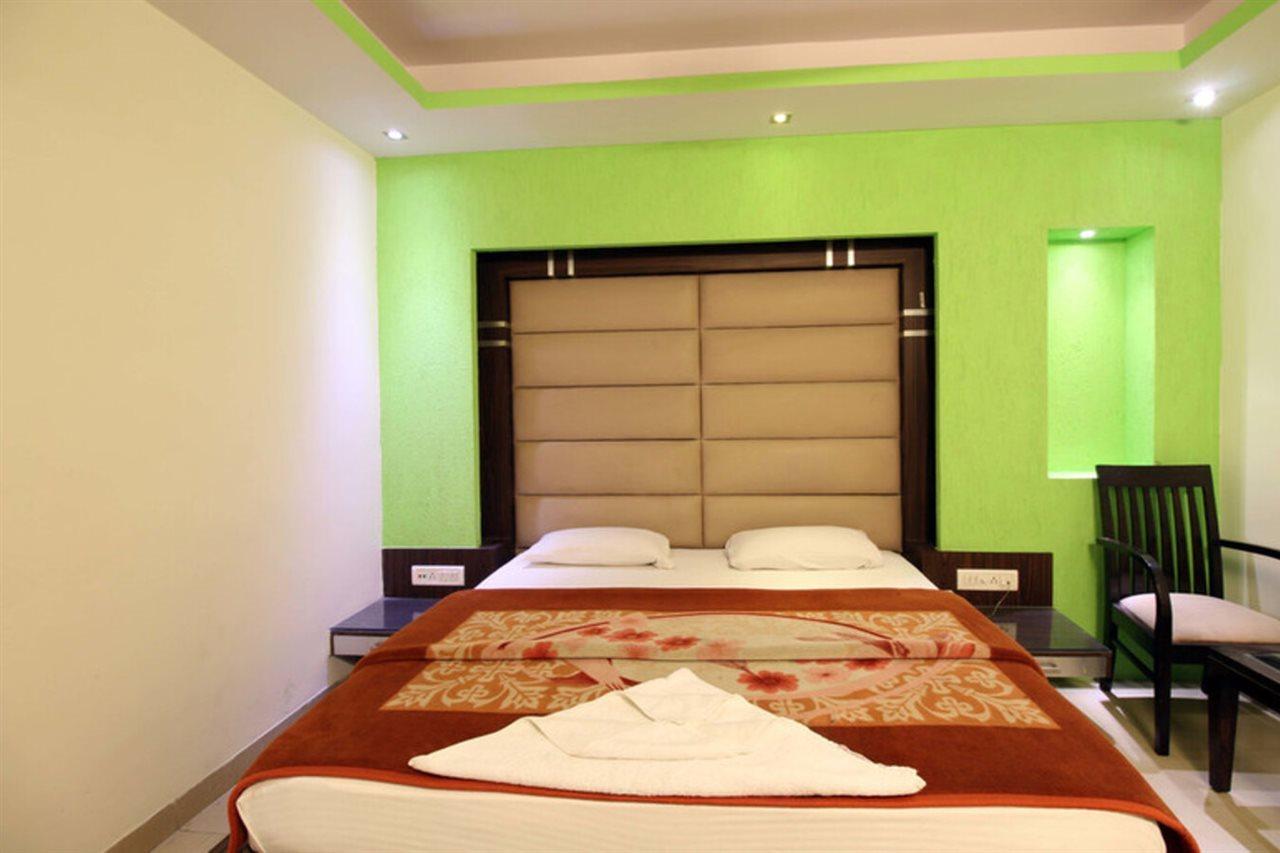 Hotel Shri Vinayak In City Centre At New Delhi Railway Station-By Rcg Hotels Esterno foto