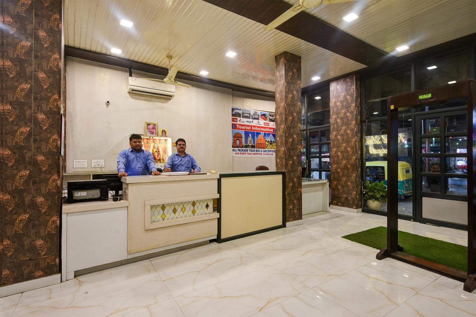 Hotel Shri Vinayak In City Centre At New Delhi Railway Station-By Rcg Hotels Esterno foto