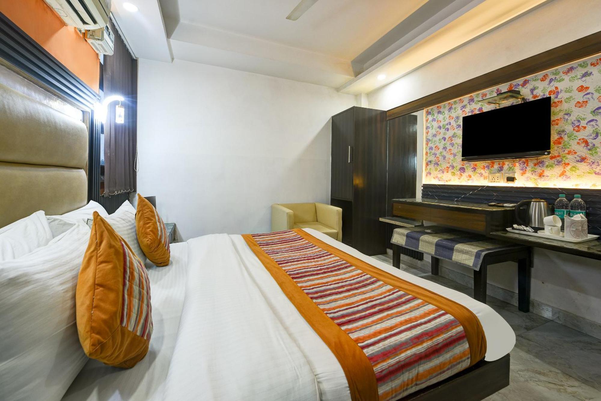 Hotel Shri Vinayak In City Centre At New Delhi Railway Station-By Rcg Hotels Esterno foto