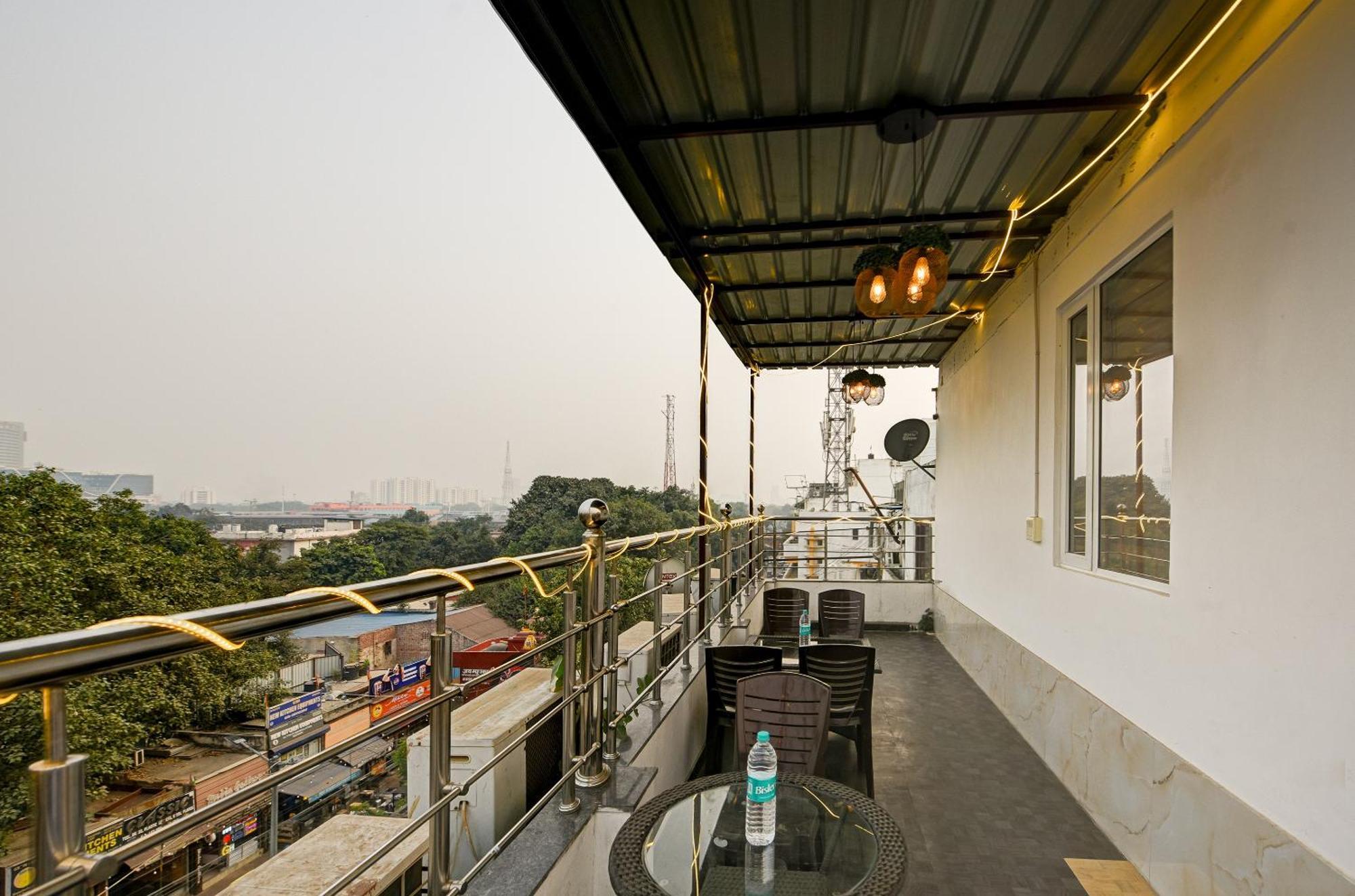 Hotel Shri Vinayak In City Centre At New Delhi Railway Station-By Rcg Hotels Esterno foto