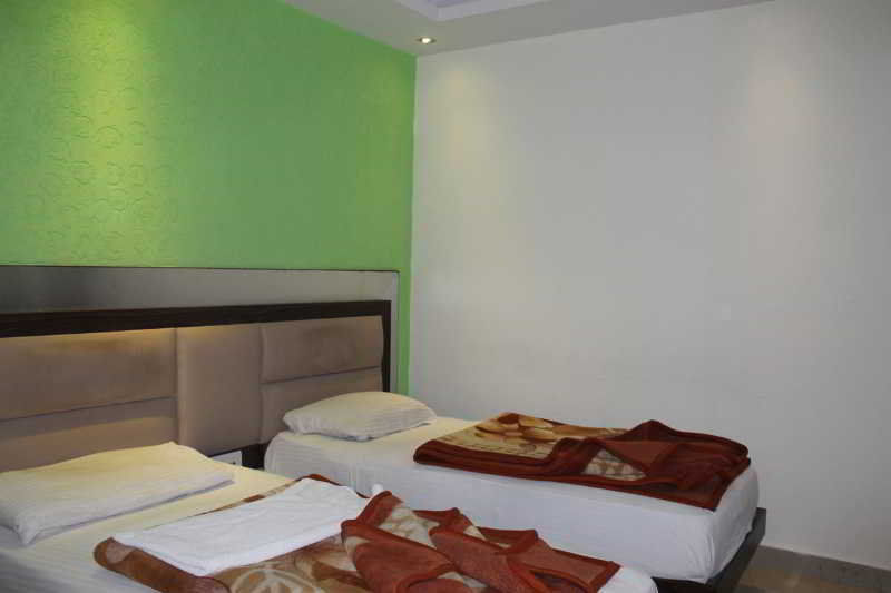 Hotel Shri Vinayak In City Centre At New Delhi Railway Station-By Rcg Hotels Esterno foto